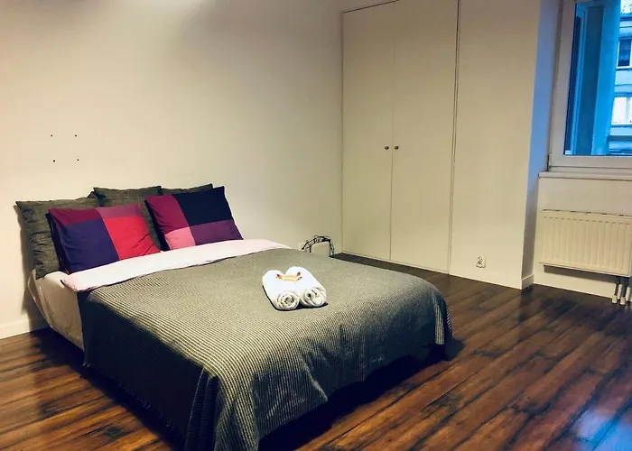 Blue River - Ul Ciepla - Near Pkp And Aquapark Vratislav